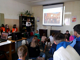 🗓Вчера специалисты нашего центра посетили районный форум молодежи в с.Азово «Молодежь и время».