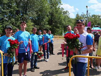 Волонтеры Цветочного забега в объективе Молодежного информационного портала Омской области.